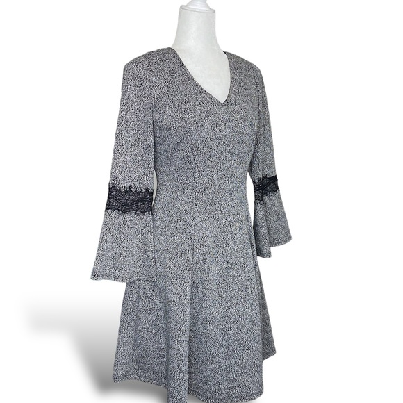 NWT ELLE Boho Long Bell Sleeve Fit and Flare Lace Trim Heathered Gray Dress - Picture 6 of 13